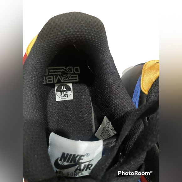 Nike Air Force 1 - Picture 12 of 14